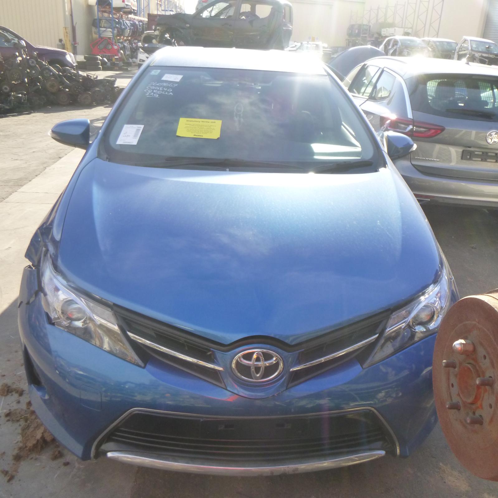 Rear Garnish Corolla Toyota 2013