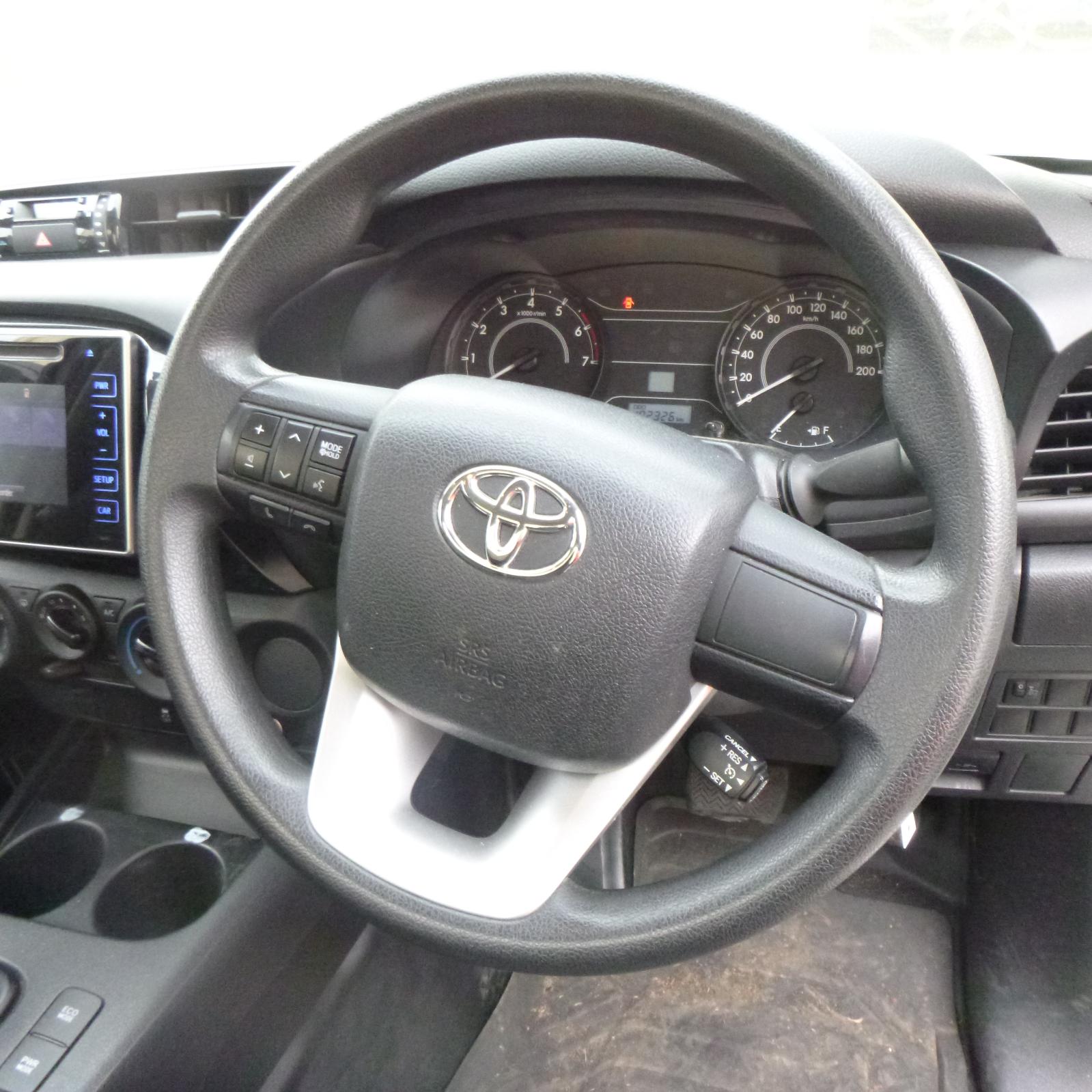 View Auto part Front Seat Toyota Hilux 2018