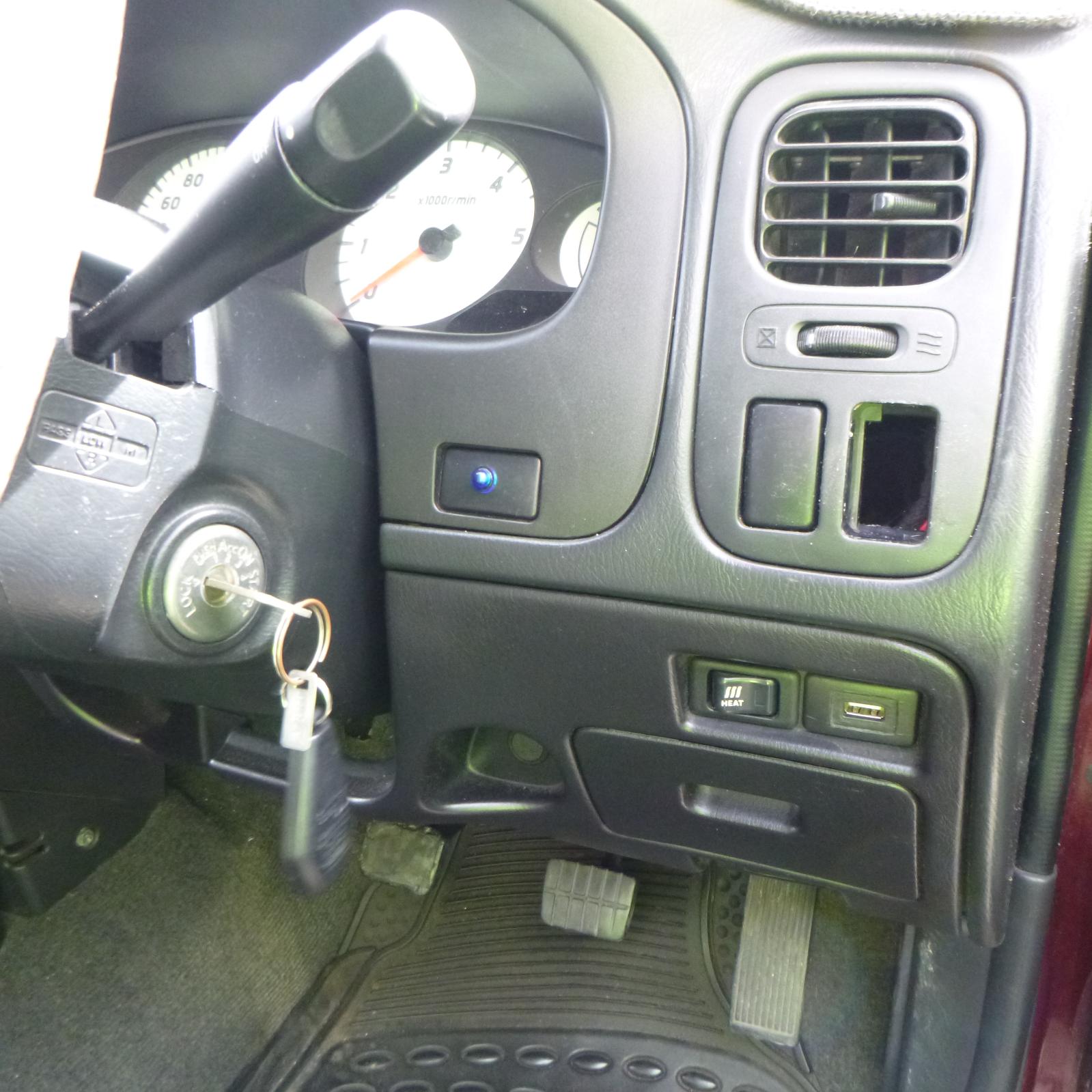 Bandes D'étanchéité En Caoutchouc Pour Porte Avant Nissan Navara / Frontier D22 (1997-2004) - Paire Neuve