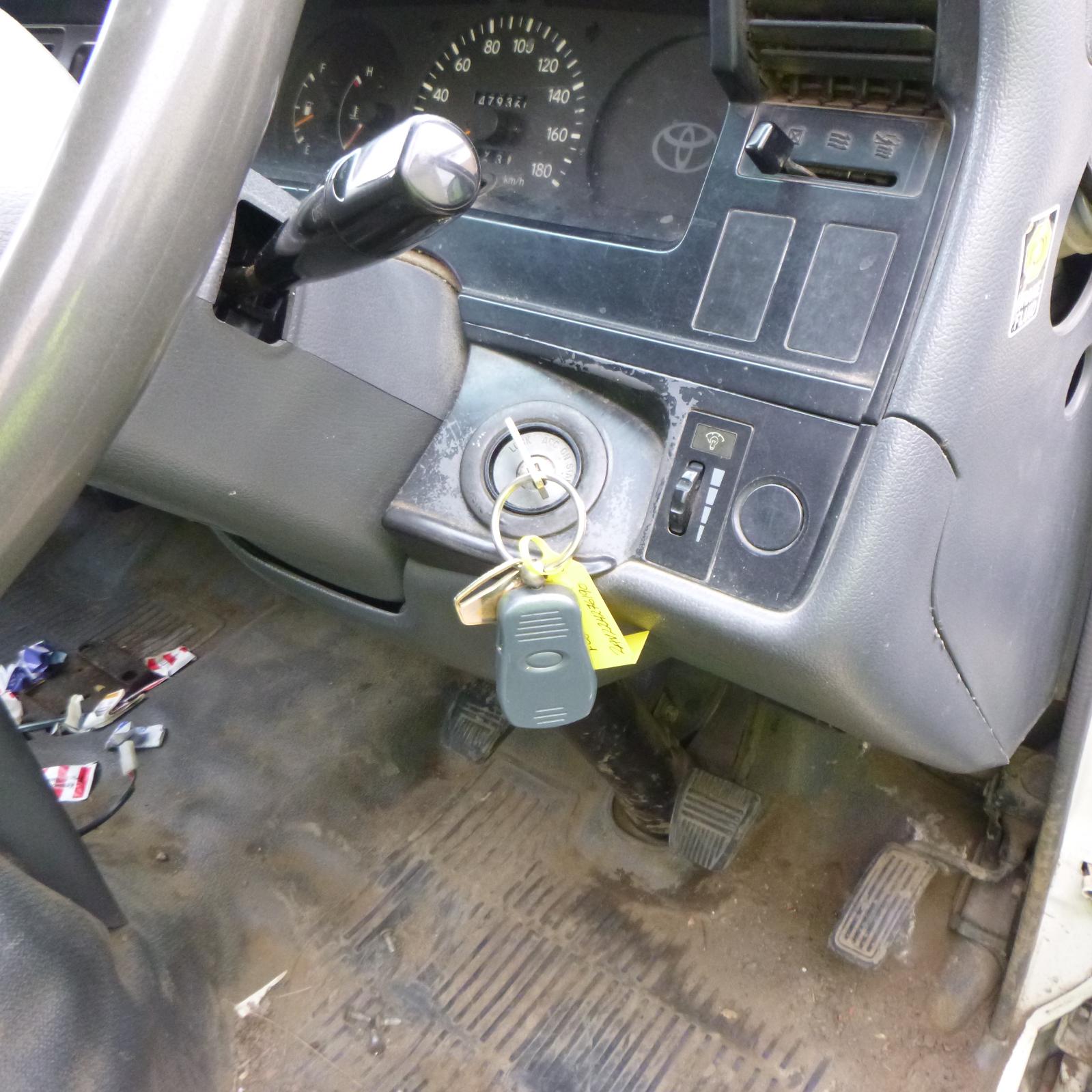 View Auto part Interior Mirror Toyota Hiace 1994