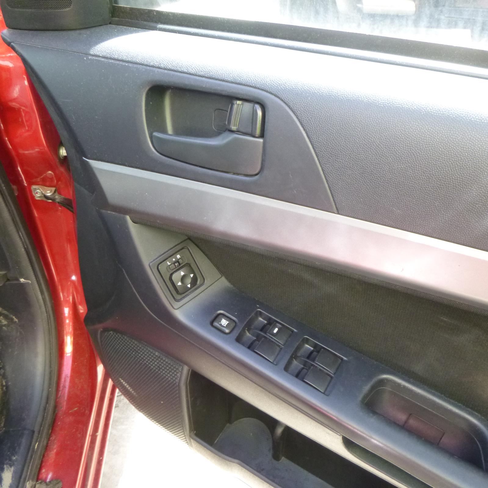 View Auto part Seatbelt/Stalk Mitsubishi Lancer 2011