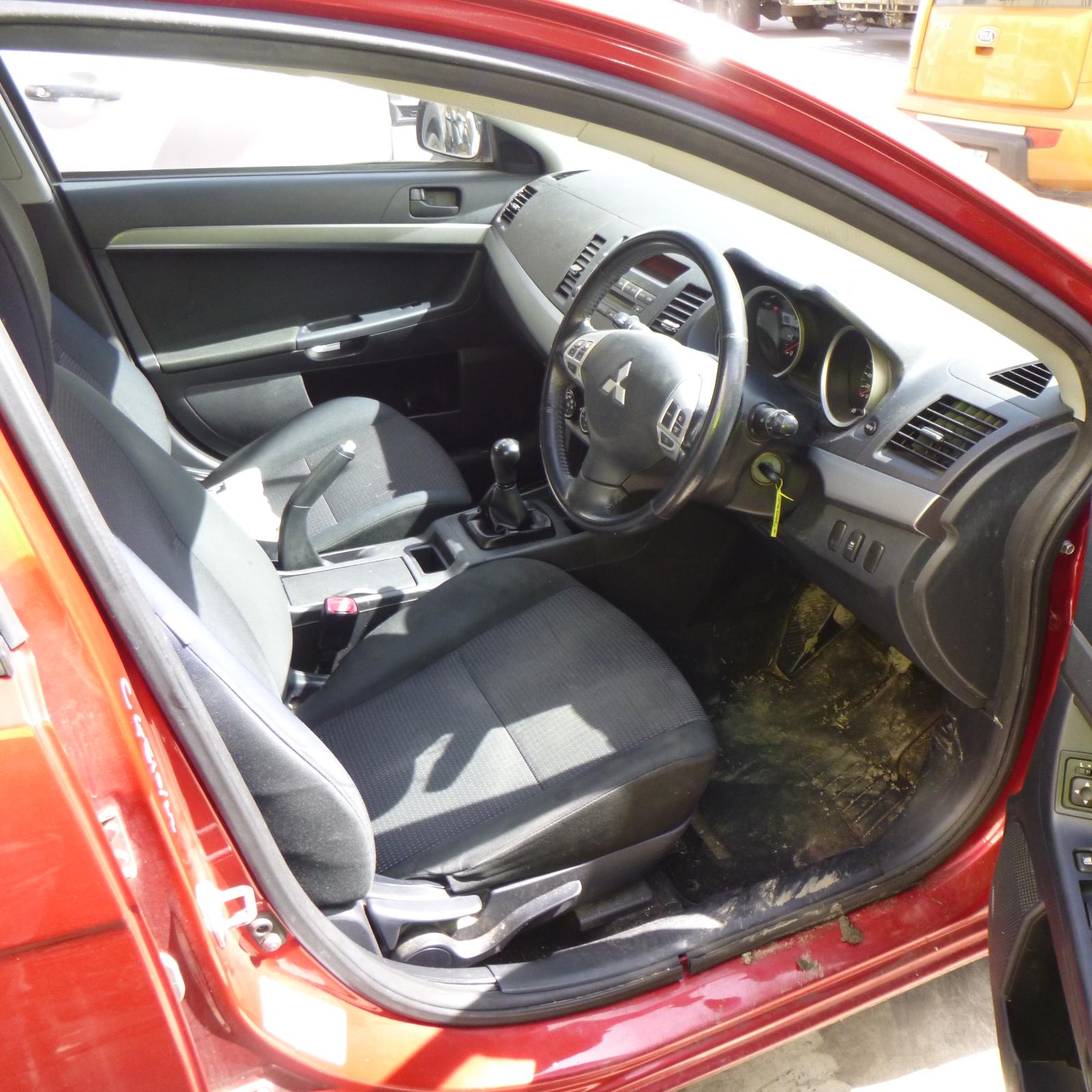View Auto part Seatbelt/Stalk Mitsubishi Lancer 2011