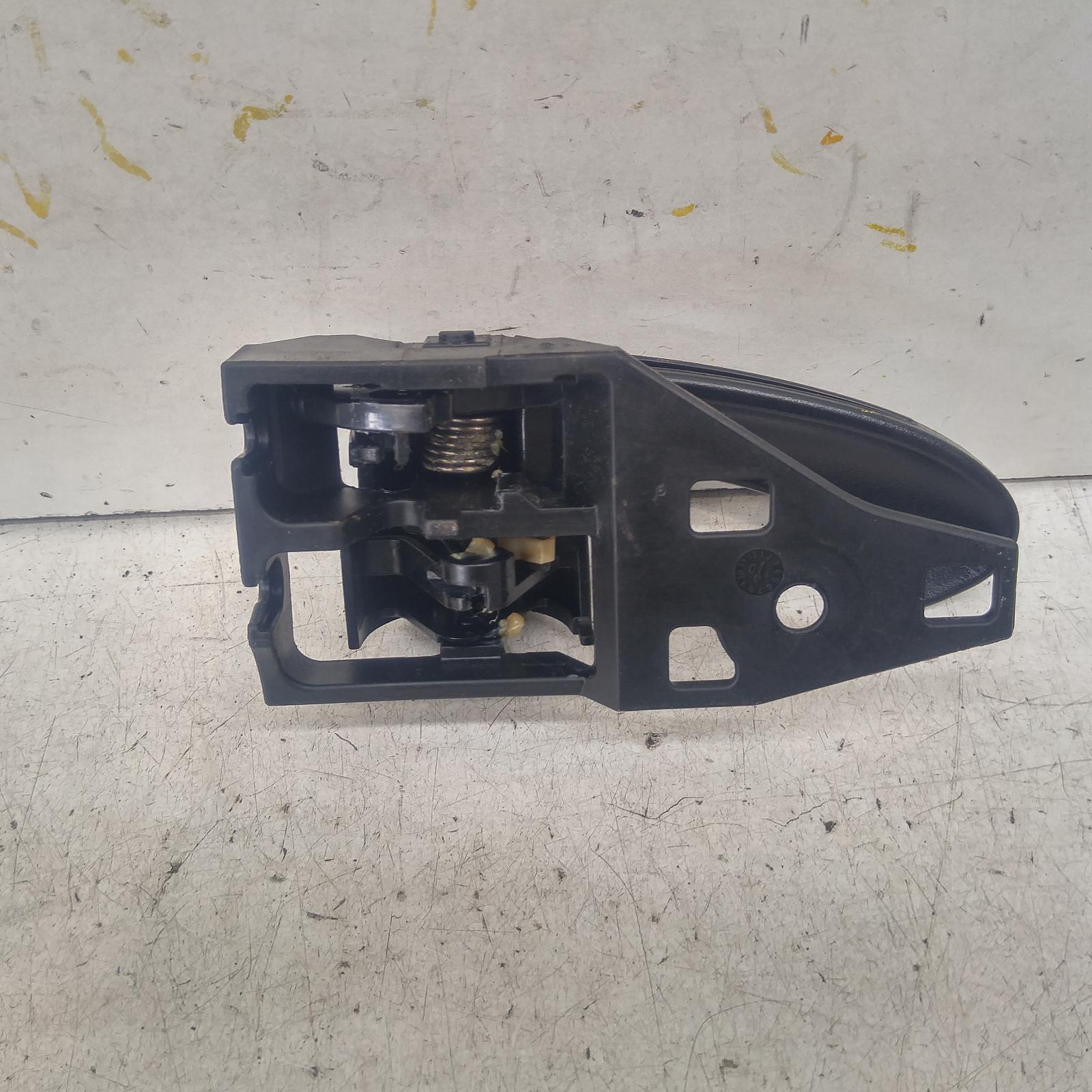 View Auto part Door Handle Toyota Aurion 2010