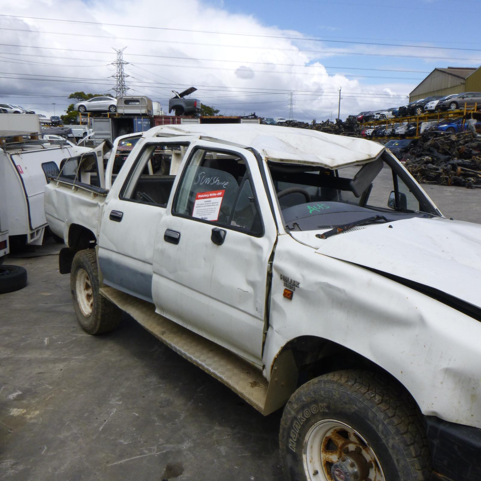 View Auto part Brake Booster Toyota Hilux 1996