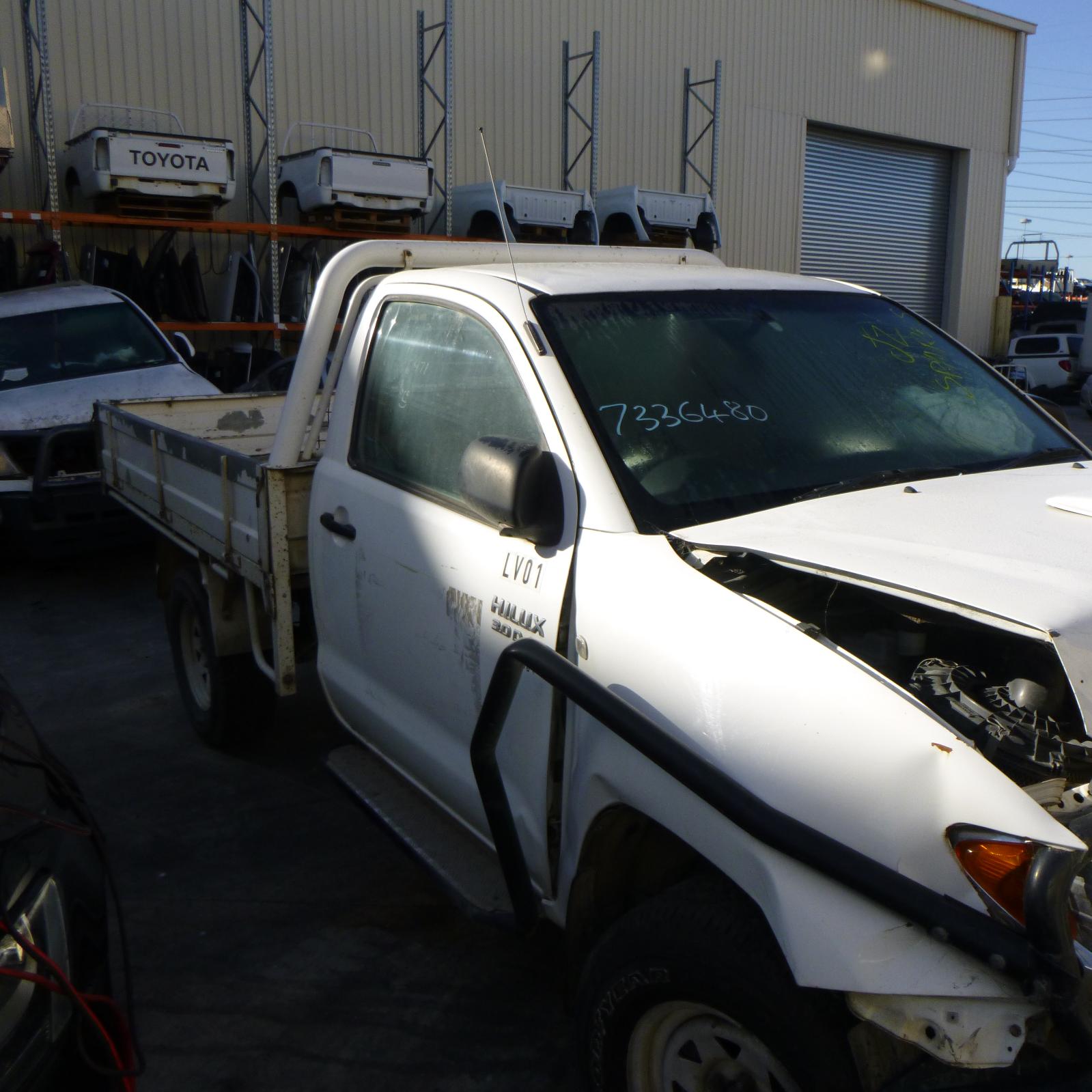 fuel-tank-hilux-toyota-2007