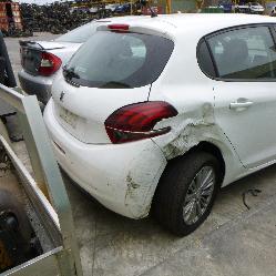 View Auto part Left Taillight Peugeot 208 2015