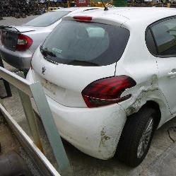 View Auto part Left Taillight Peugeot 208 2015