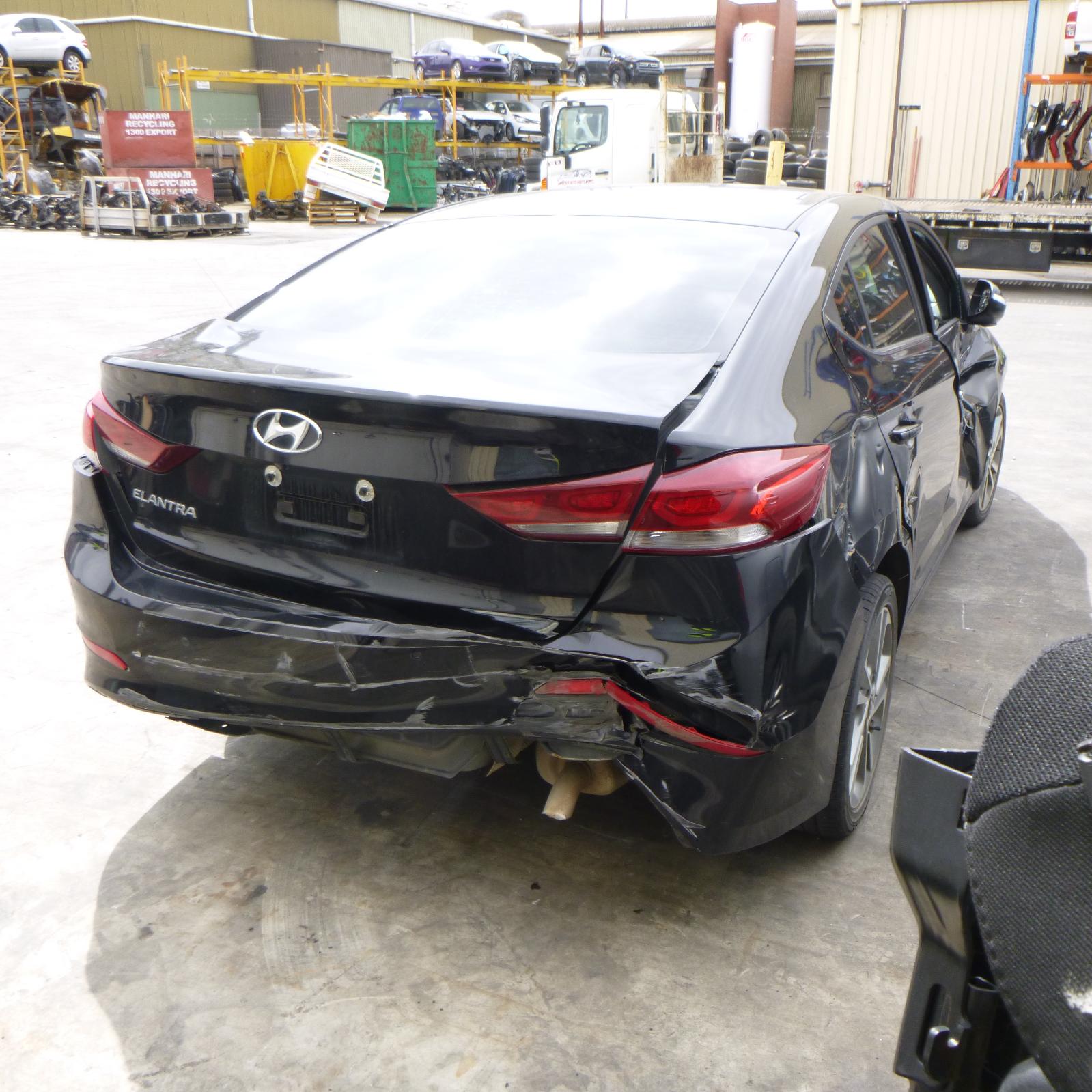 View Auto part Grille Hyundai Elantra 2017