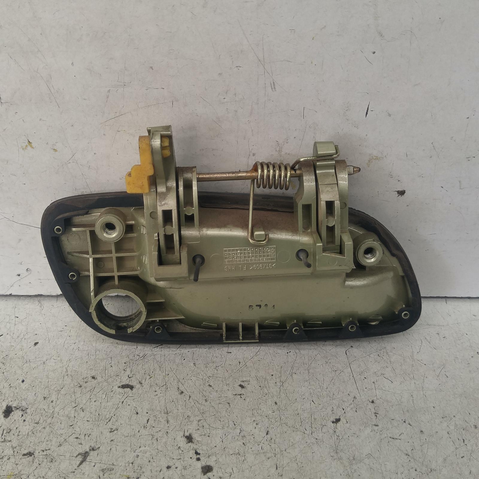 2005 Hyundai Elantra Door Handle View Auto part Door Handle Hyundai Elantra 2005