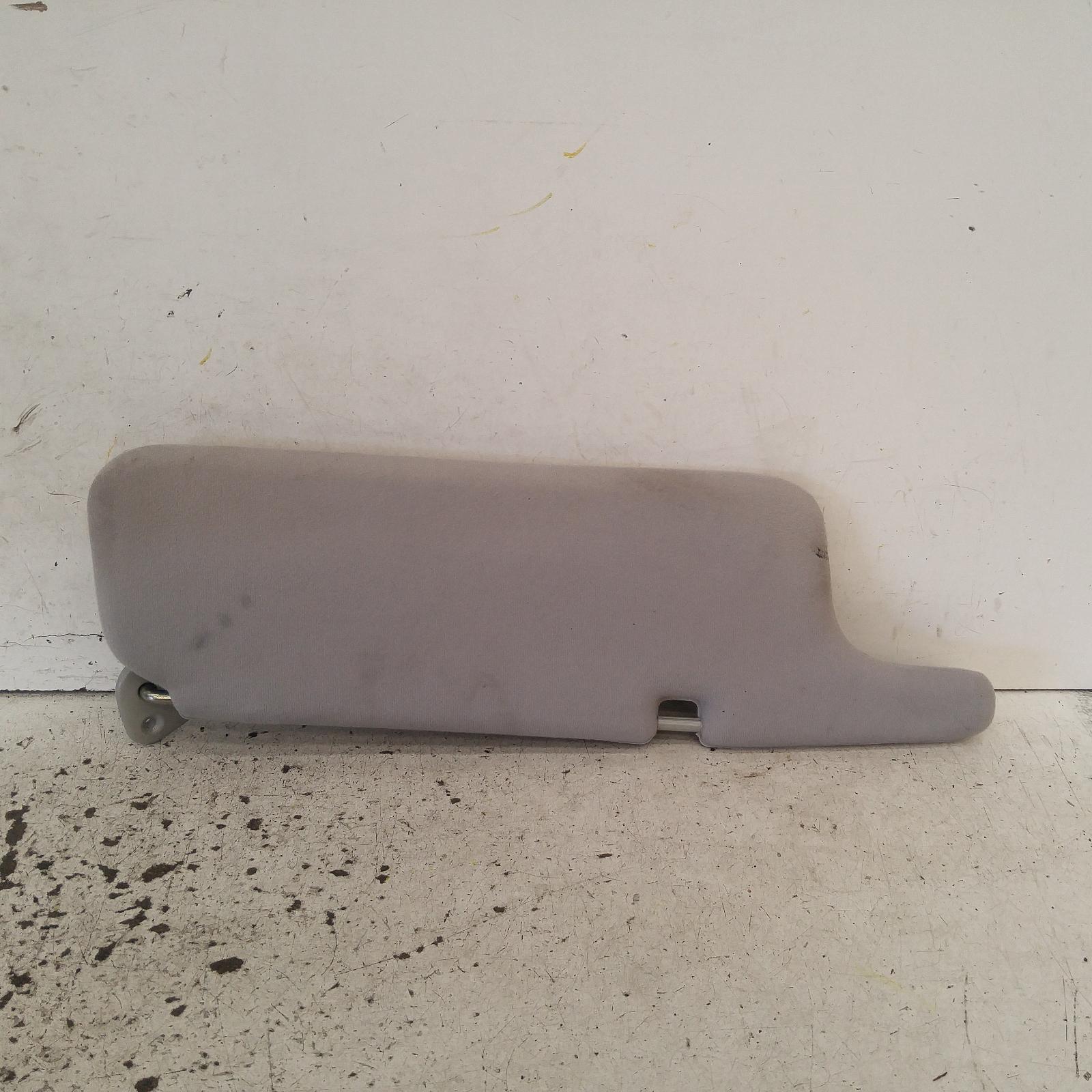 View Auto part Sunvisor Toyota Camry 1996