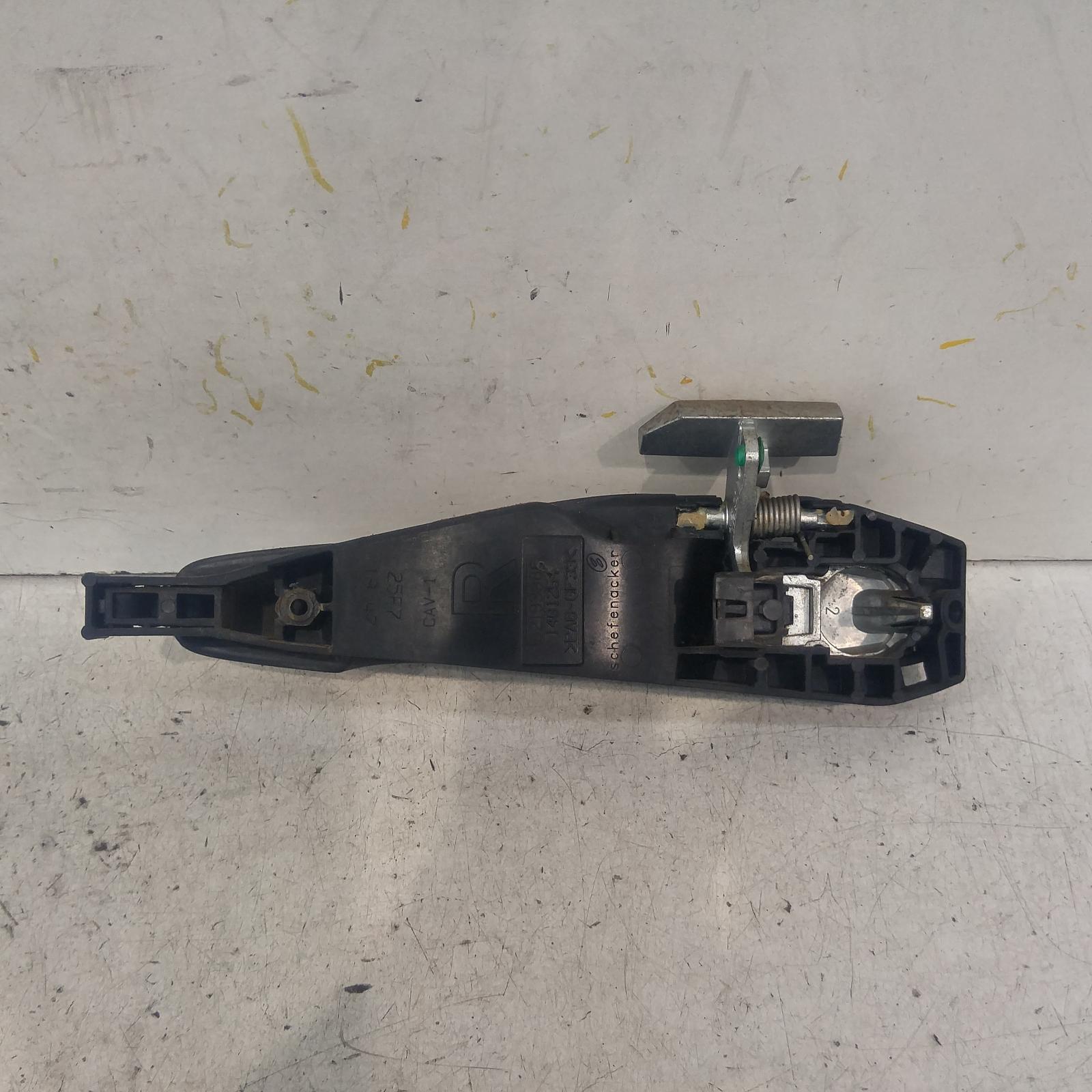 View Auto part Door Handle Holden Commodore 2007