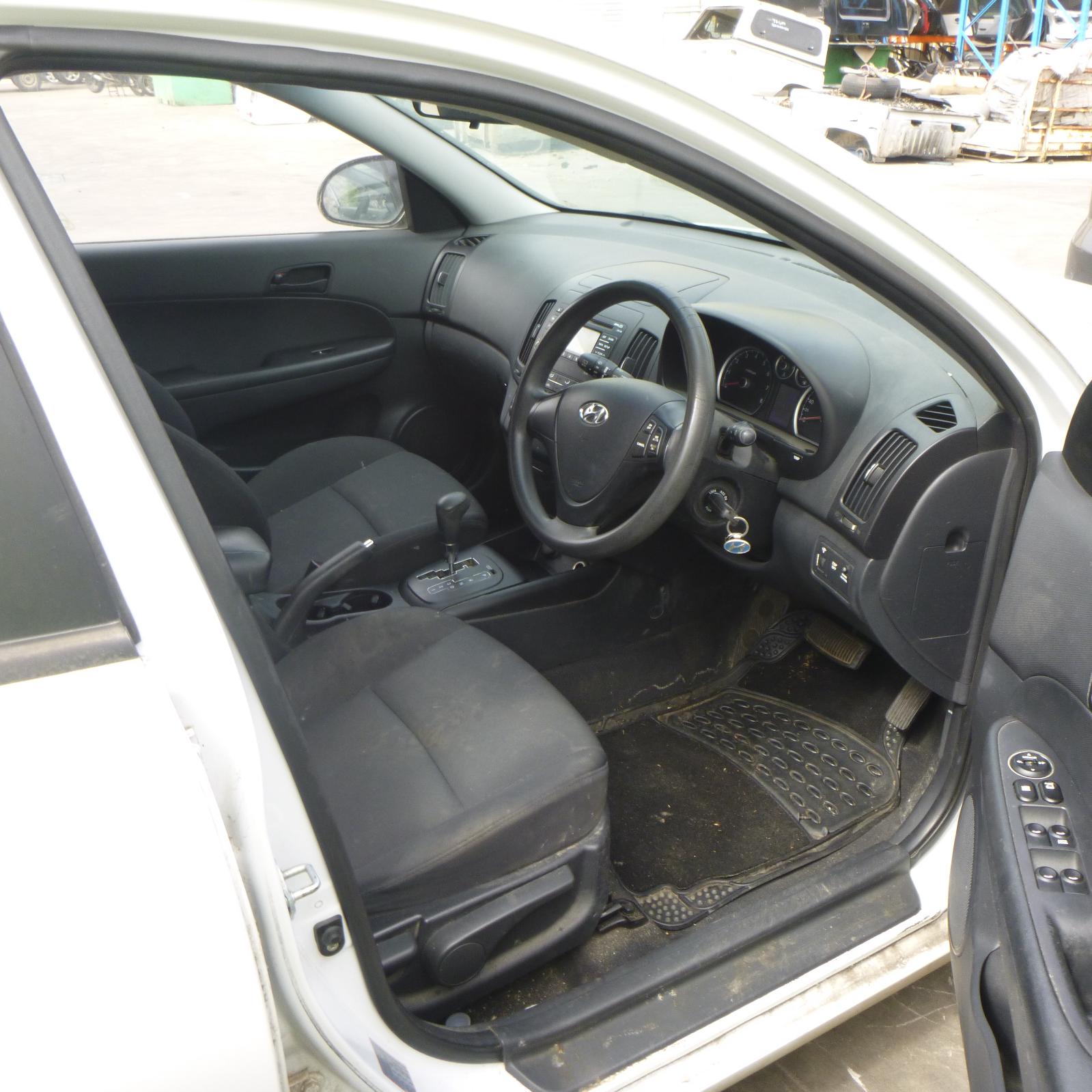 View Auto part Wiper Arm Hyundai I30 2008