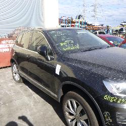 View Auto part Roof Rack/Bars Volkswagen Touareg 2016