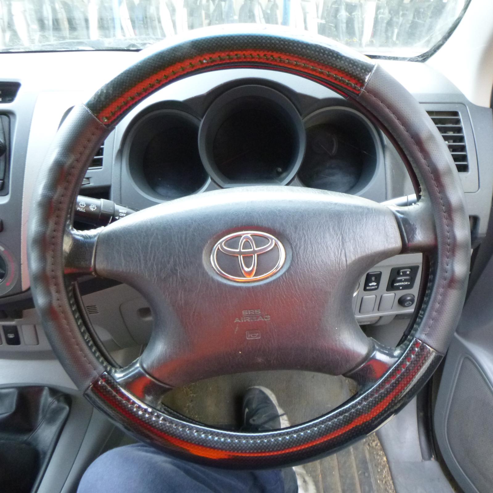 View Auto part Seatbelt/Stalk Toyota Hilux 2005