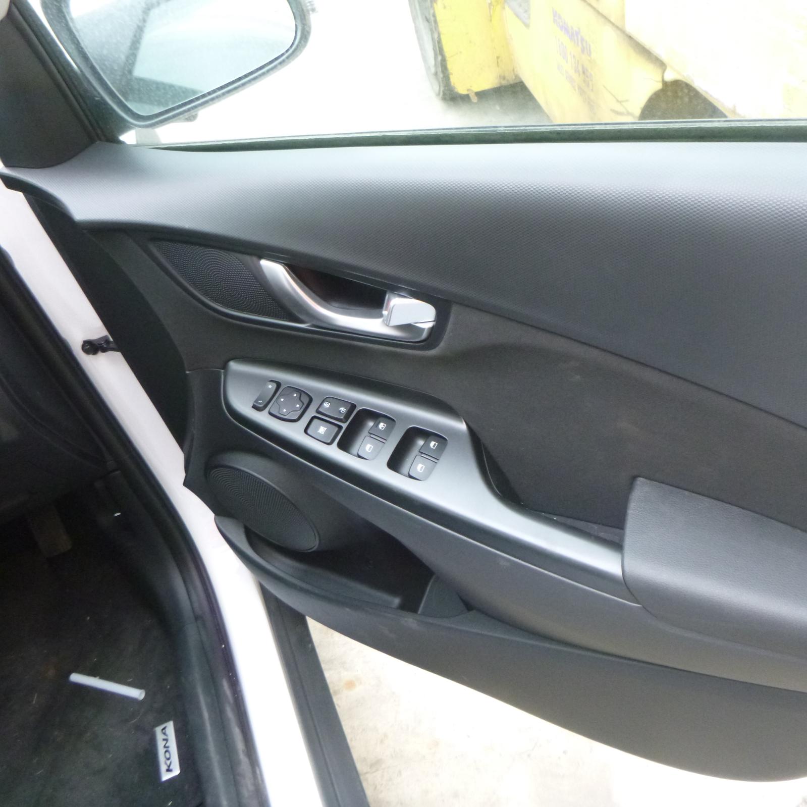 View Auto part Door Handle Hyundai Kona 2021