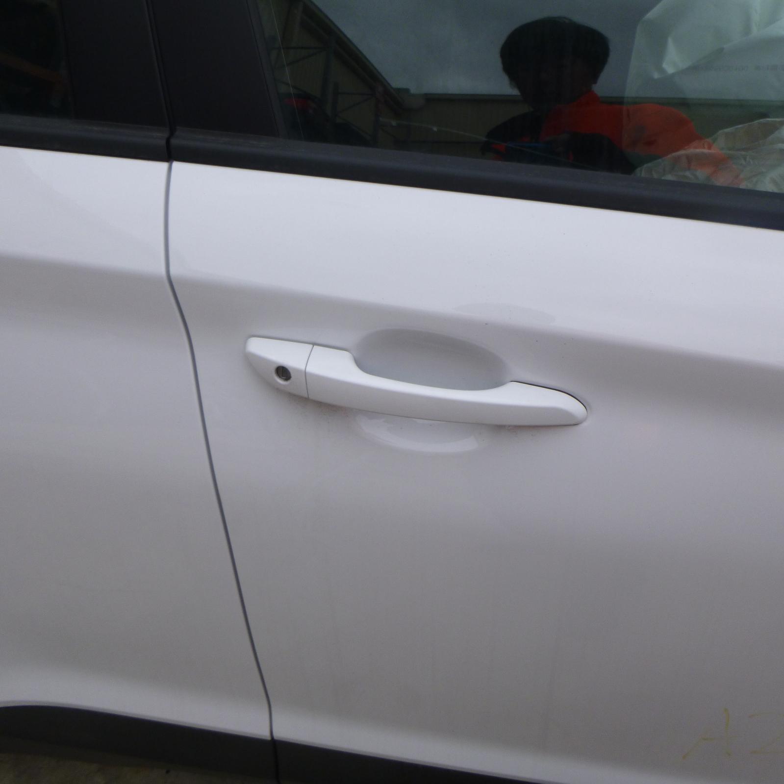 View Auto part Door Handle Hyundai Kona 2021