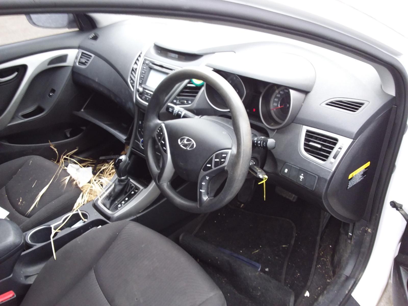 View Auto part Seatbelt/Stalk Hyundai Elantra 2015