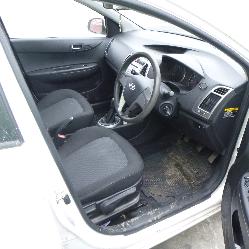 View Auto part Door Handle Hyundai I20 2013