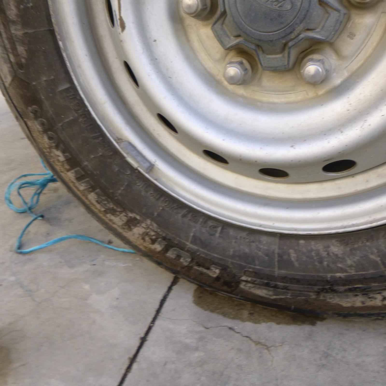 View Auto part Fuel Pump Ford Ranger 2016