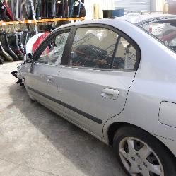 View Auto part A/C Condenser Hyundai Elantra 2005