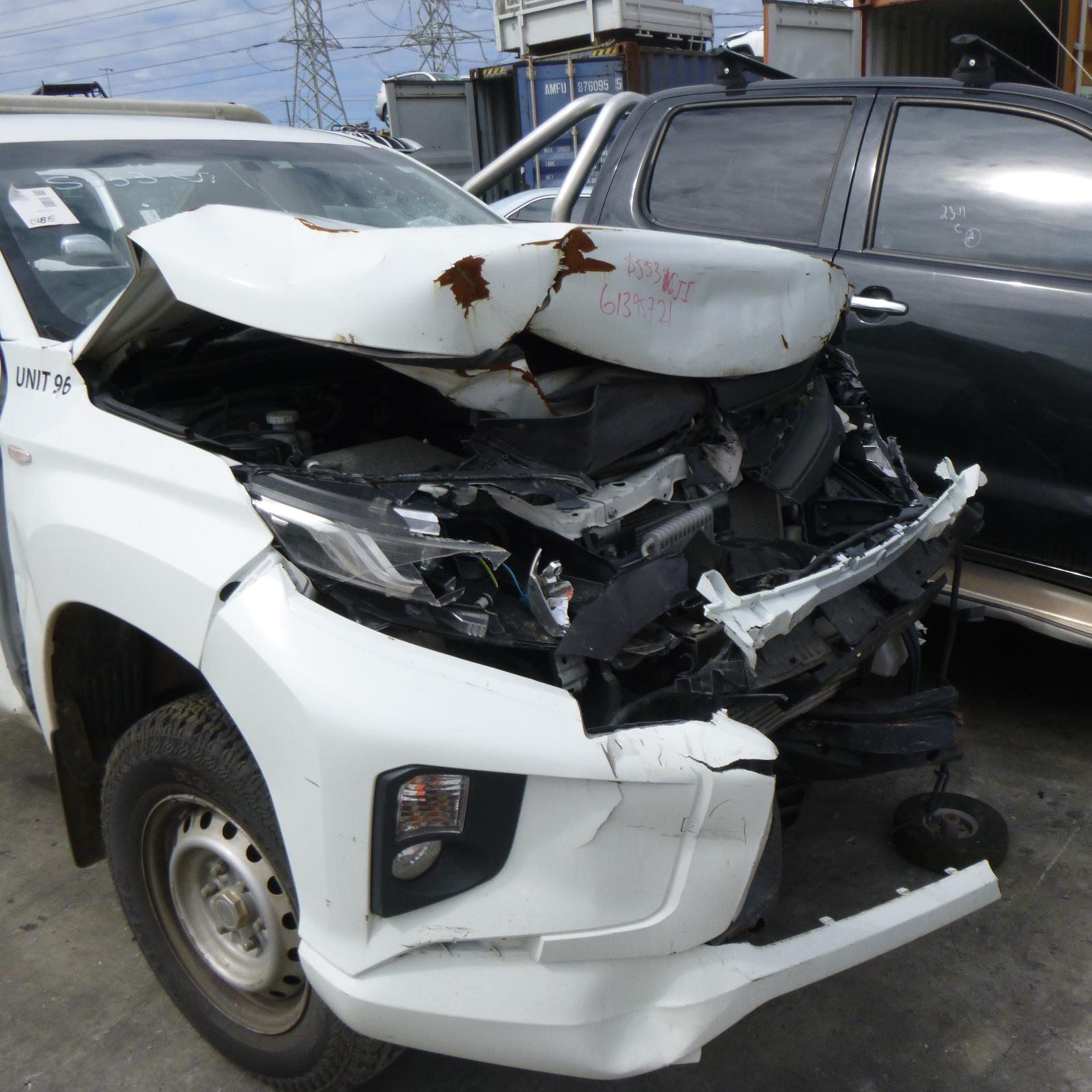 View Auto part Ecu Mitsubishi Triton 2021