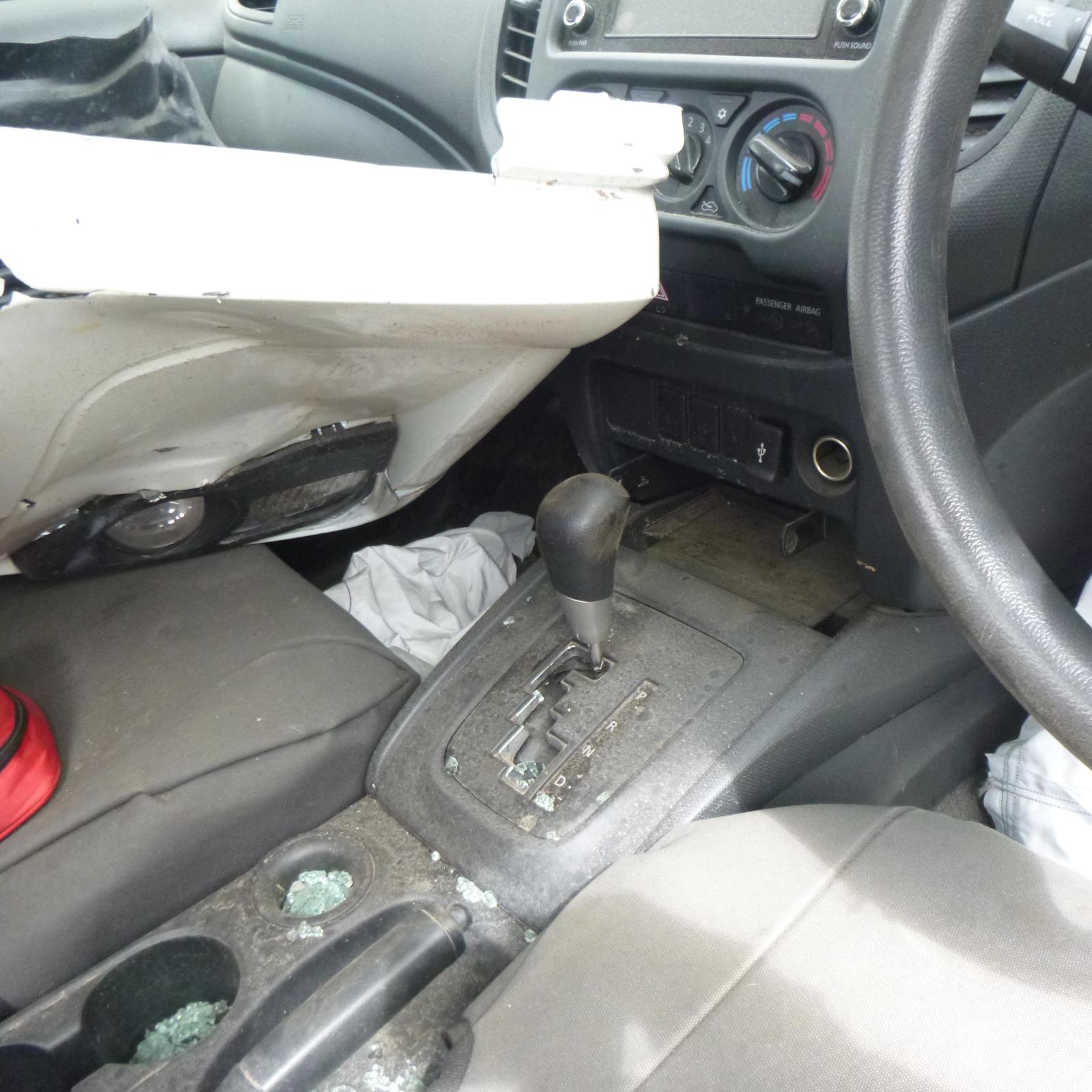 View Auto part Right Front Window Reg/Motor Mitsubishi Triton 2021