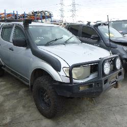 View Auto part Snorkel Mitsubishi Triton 2013