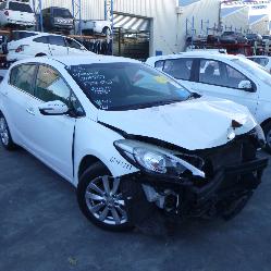 View Auto part Fuel Pump Kia Cerato 2014