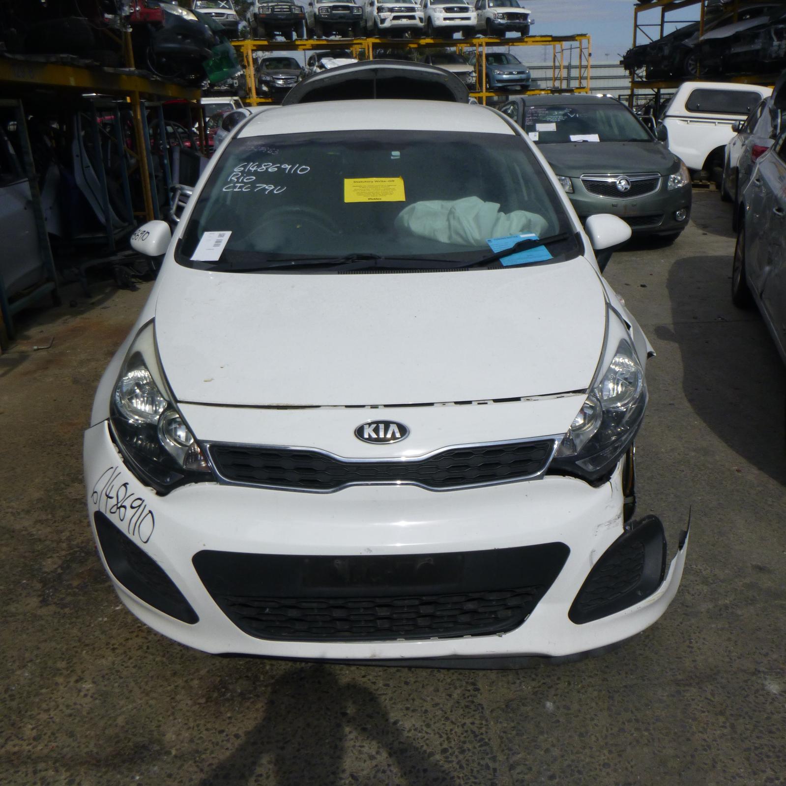 View Auto part R/Bar Bracket/Reinfo Kia Rio 2012