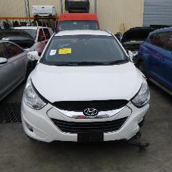 View Auto part Roof Rack/Bars Hyundai Ix35 2013