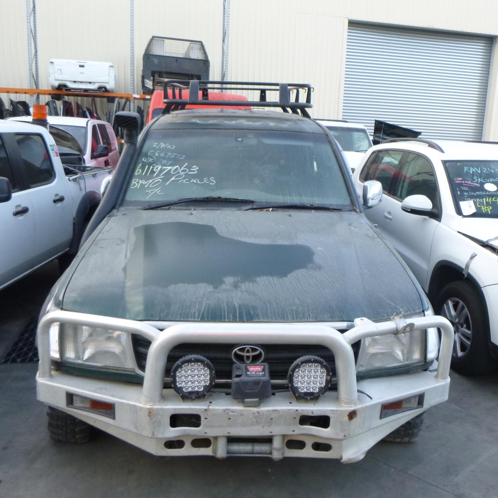 View Auto part Fuel Pump Toyota Landcruiser 1998