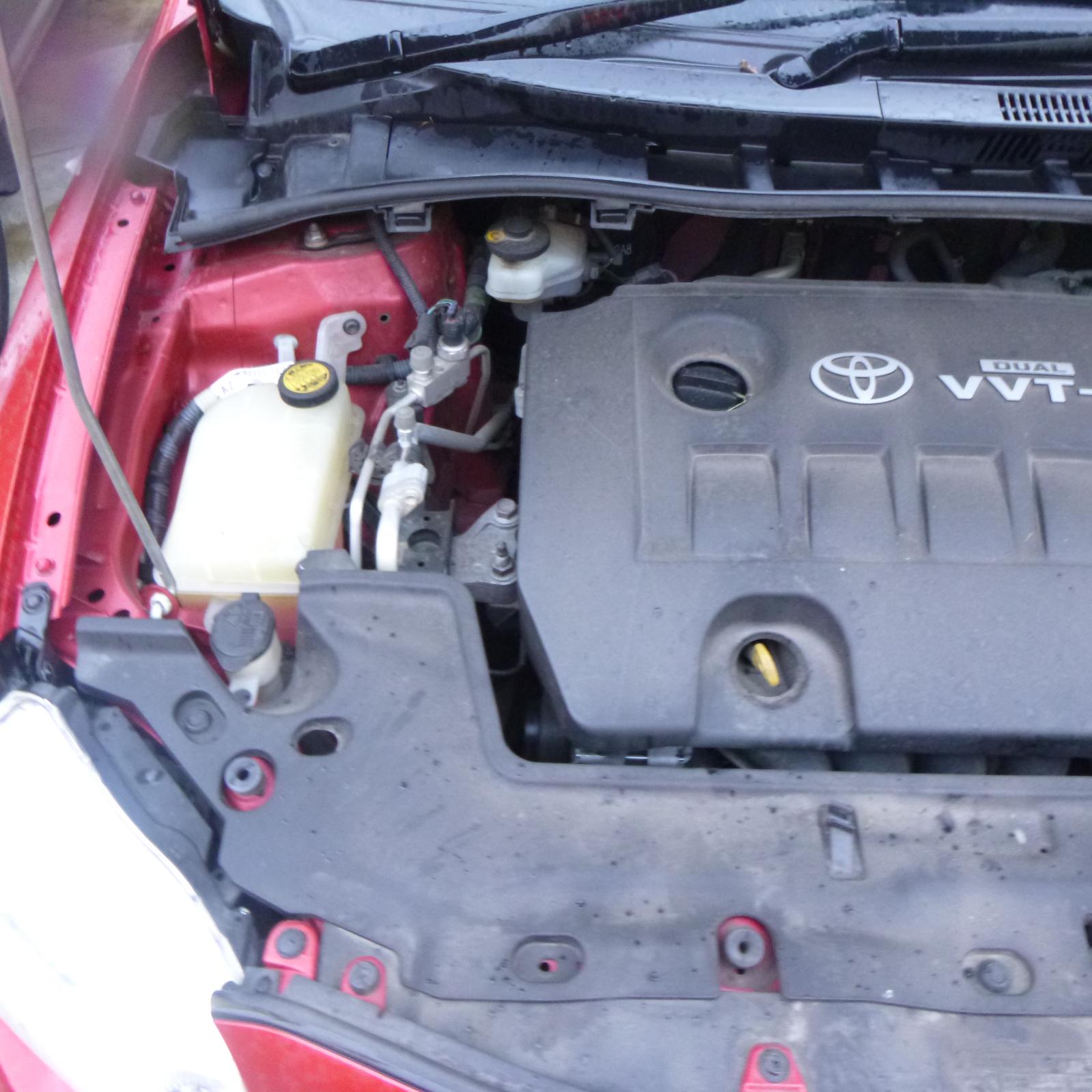 View Auto part High Level Stoplight Toyota Corolla 2010