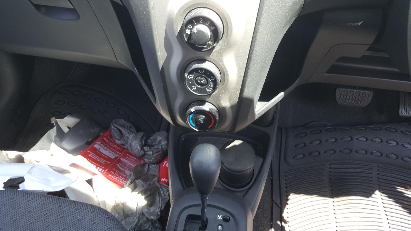 2009 Toyota Yaris Shock Absorber View Auto part Shock Absorber Toyota Yaris 2009