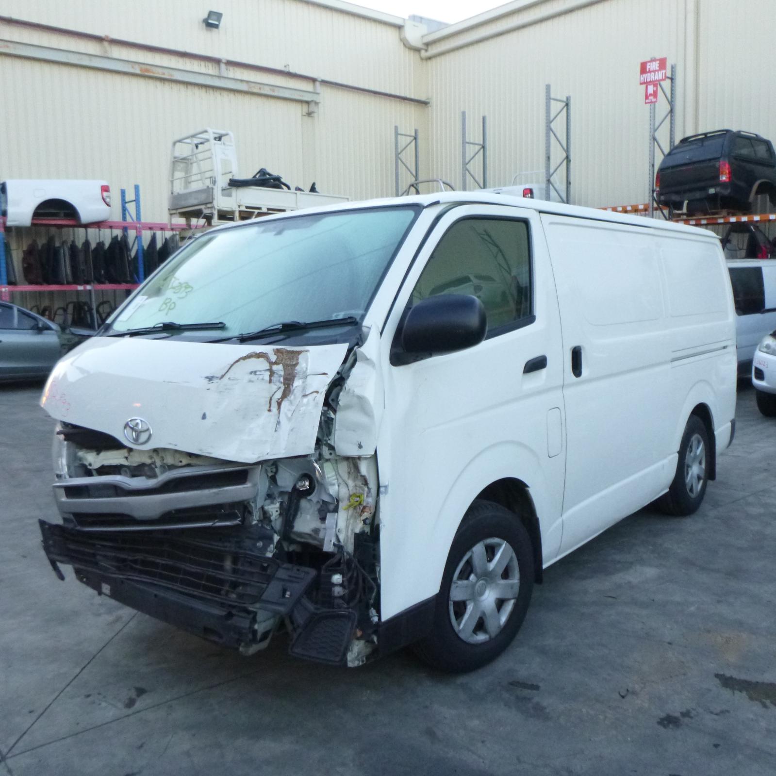 View Auto part Radio/Cd/Dvd/Sat/Tv Toyota Hiace 2011