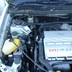 View Auto part P/S Reservoir Toyota Kluger 2004