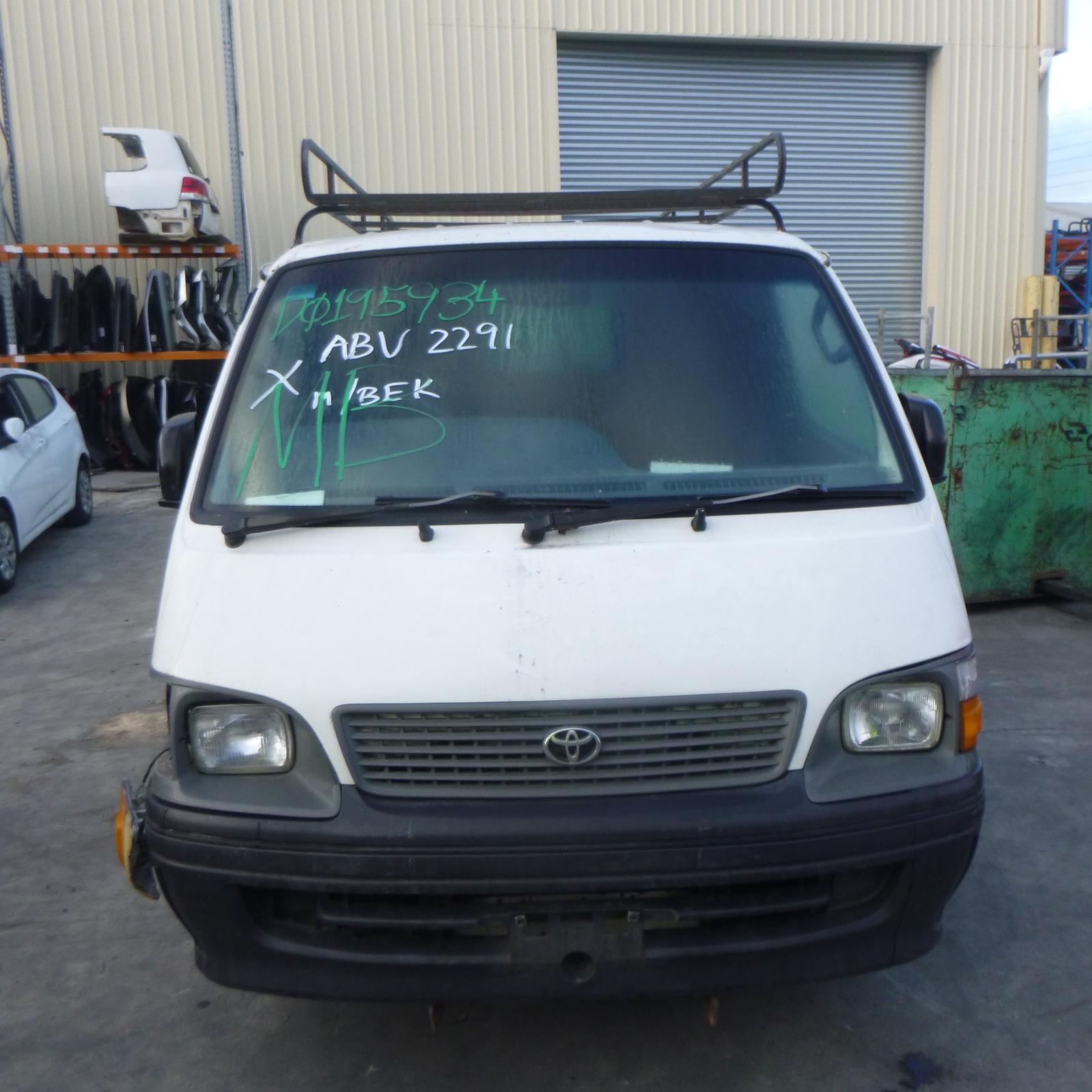 View Auto part Left Headlamp Toyota Hiace 2002