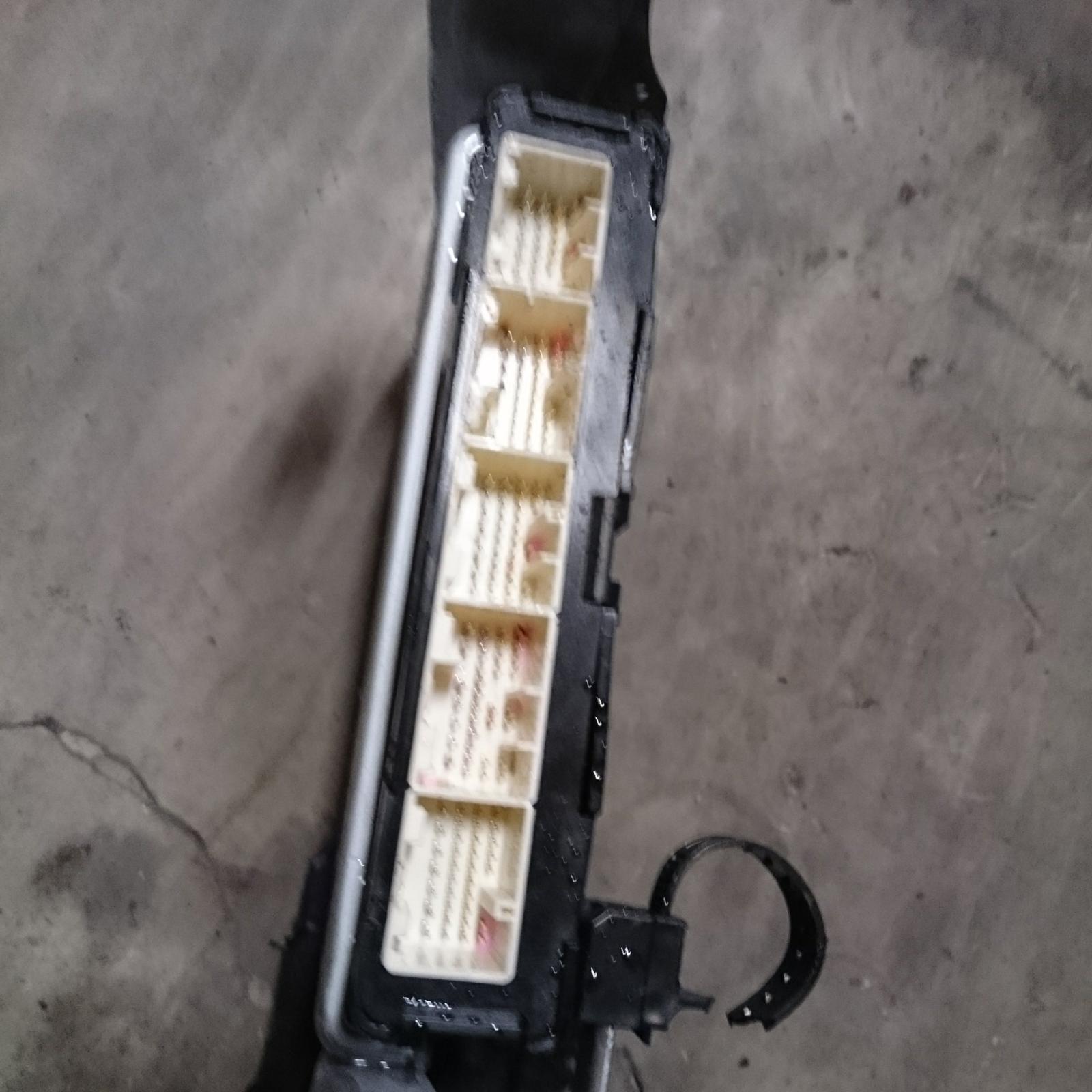View Auto part Ecu Toyota Hilux 2015