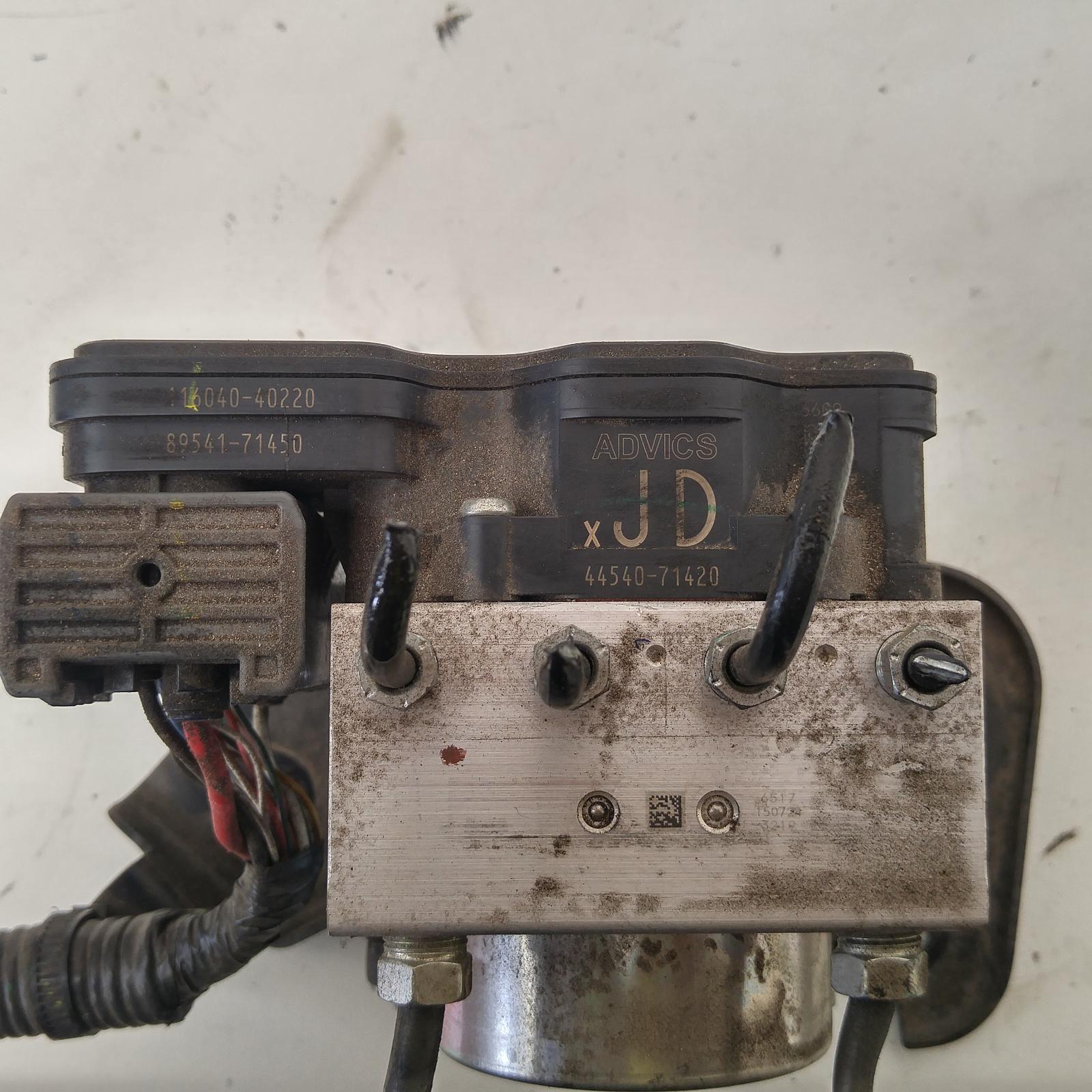 View Auto part Abs Pump/Modulator Toyota Hilux 2015