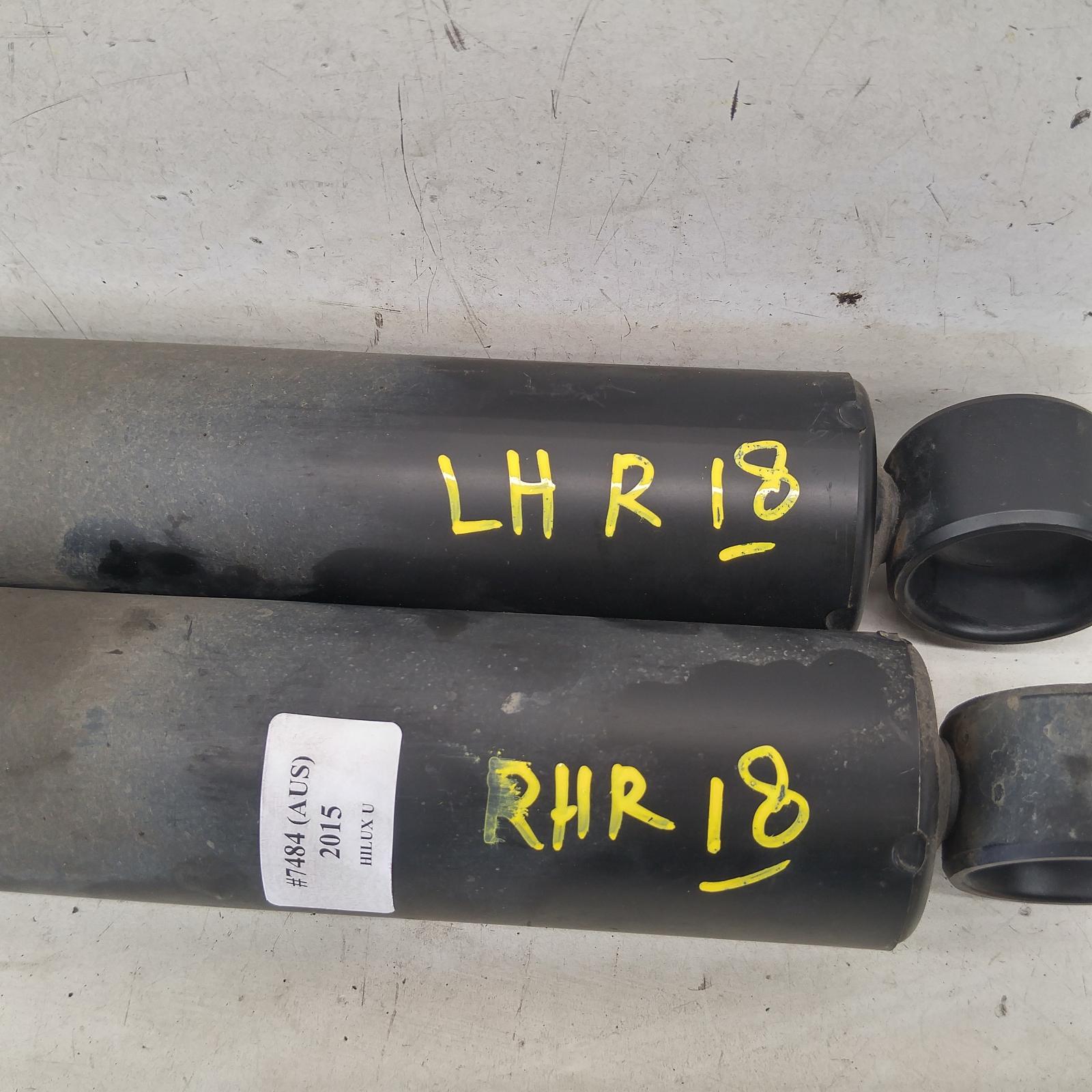 View Auto part Shock Absorber Toyota Hilux 2015