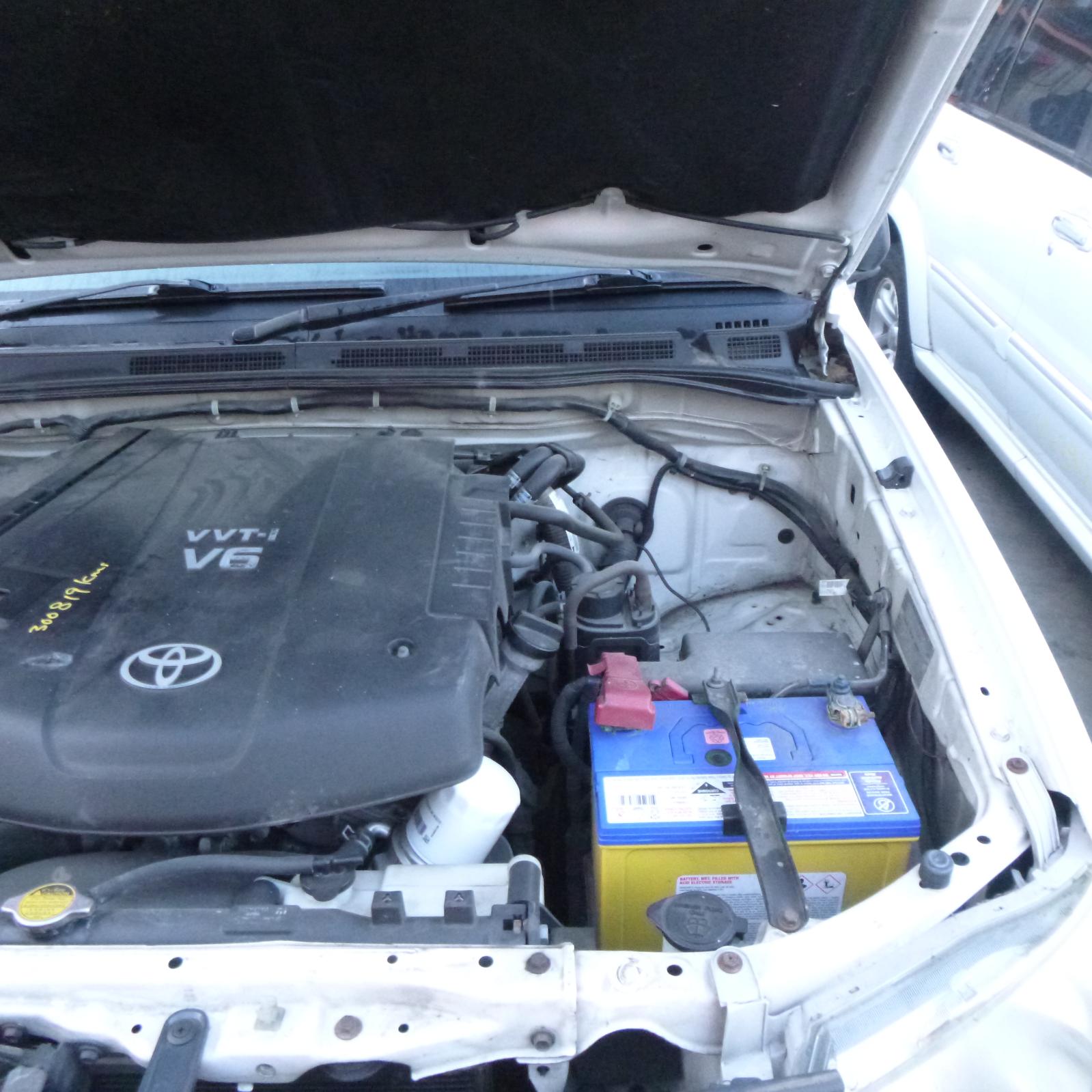View Auto part Fuse Box Toyota Hilux 2008