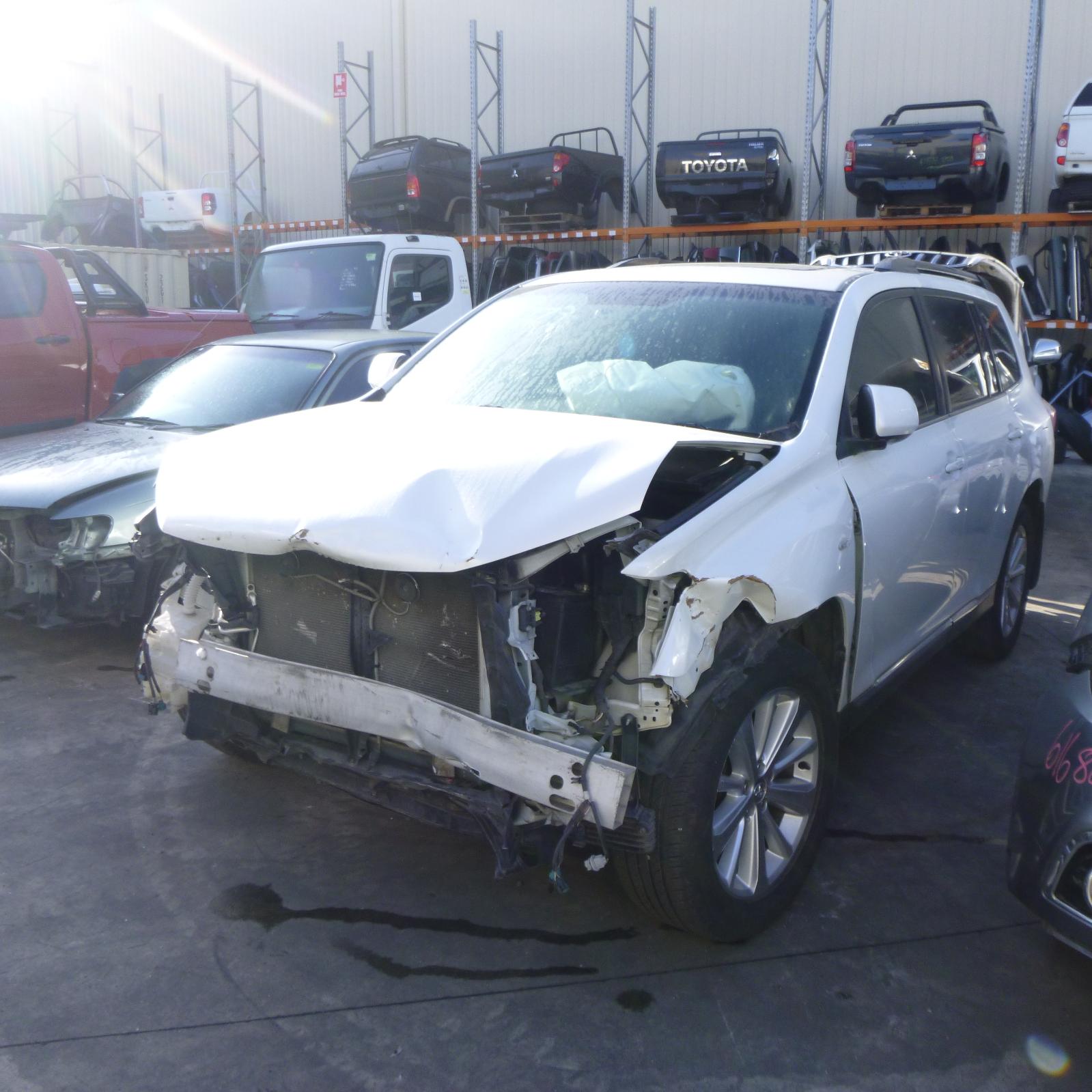 View Auto part Ecu Toyota Kluger 2012