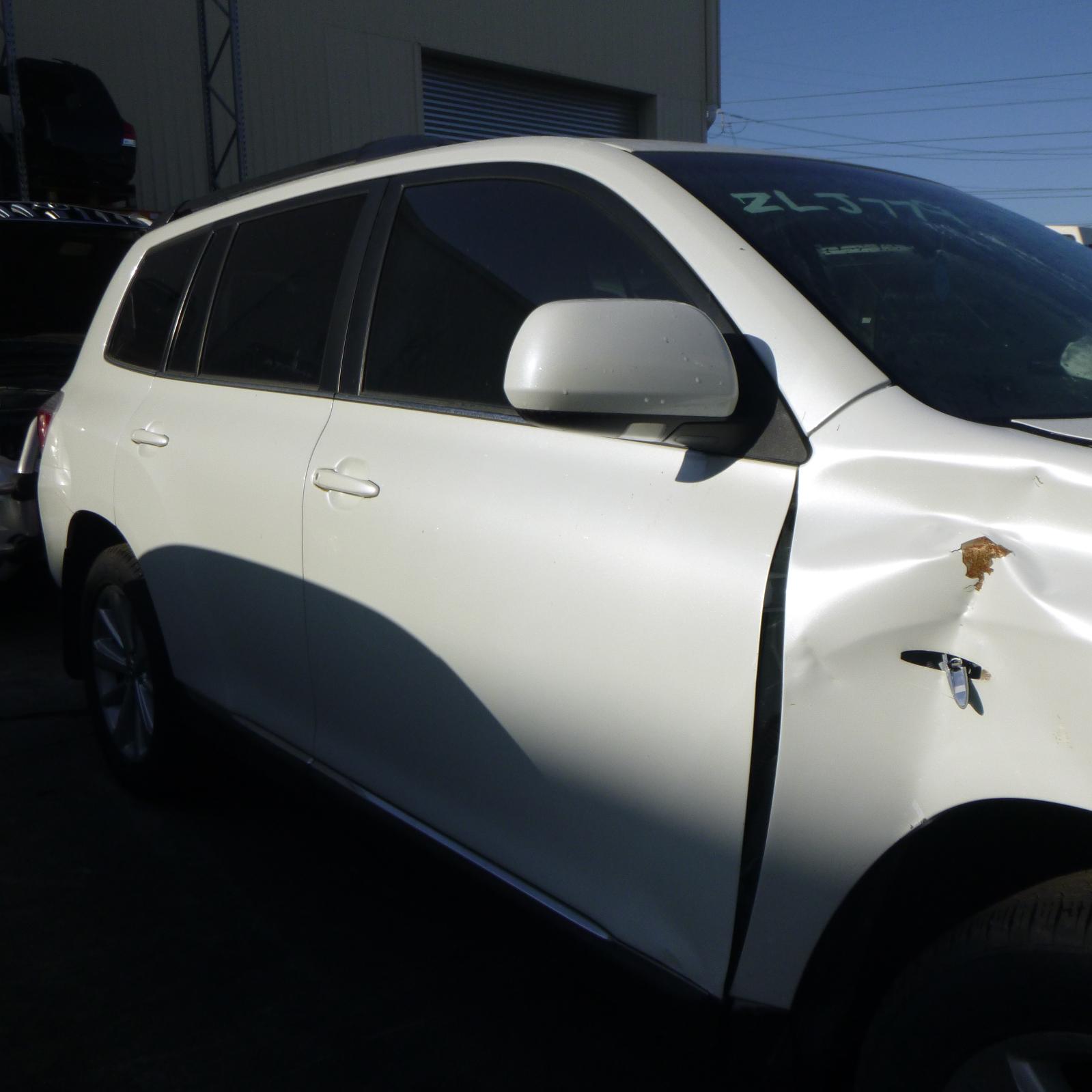 View Auto part Ecu Toyota Kluger 2012