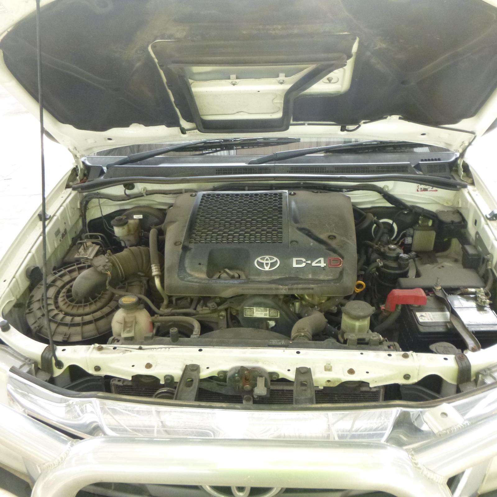 View Auto part Fuel Pump Toyota Hilux 2014