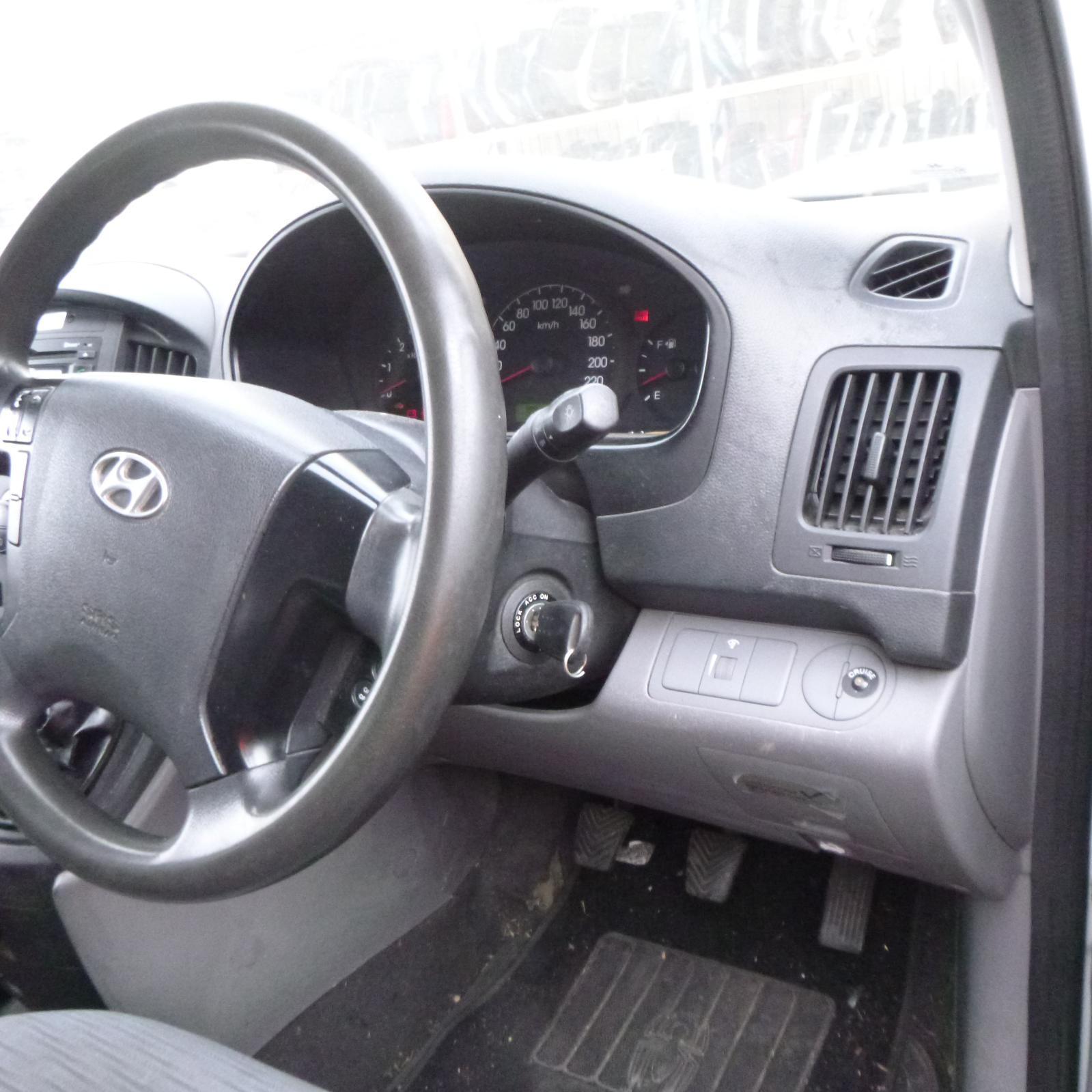 View Auto part Pwr Dr Wind Switch Hyundai Iload/imax 2011