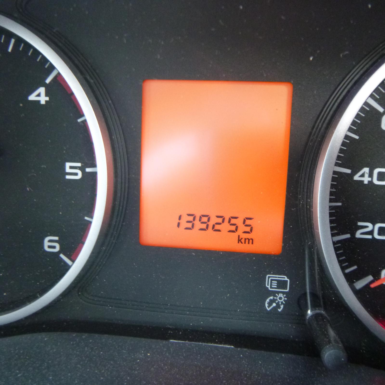 View Auto part Wiper Arm Mitsubishi Triton 2015