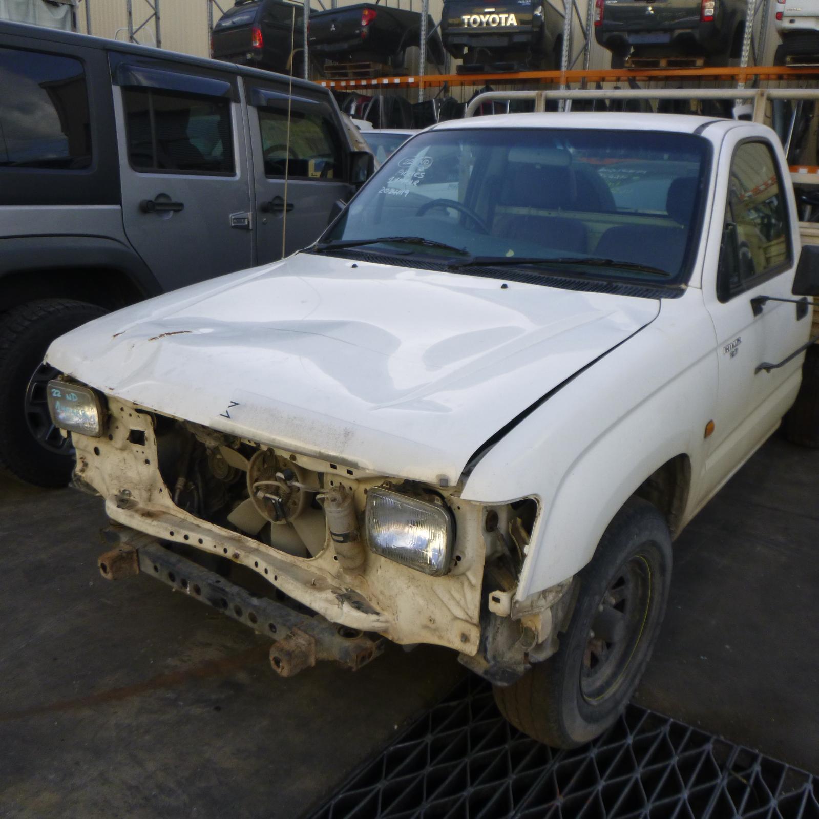 View Auto part Radio/Cd/Dvd/Sat/Tv Toyota Hilux 1999