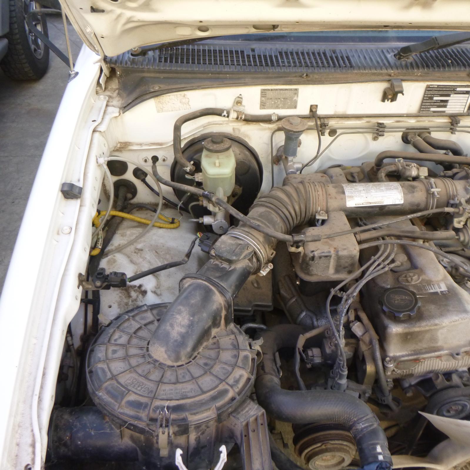 View Auto part Radio/Cd/Dvd/Sat/Tv Toyota Hilux 1999