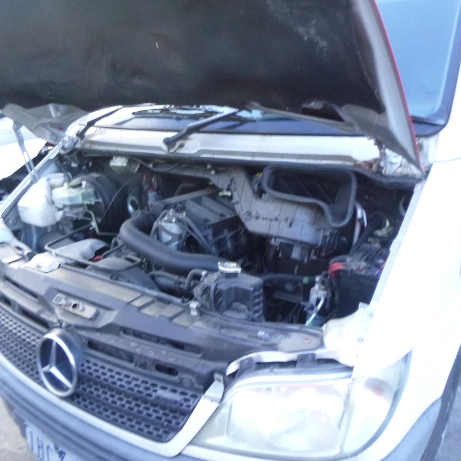View Auto part Left Front Door Window Mercedes Sprinter 2005