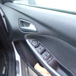 View Auto part Radio/Cd/Dvd/Sat/Tv Ford Focus 2011