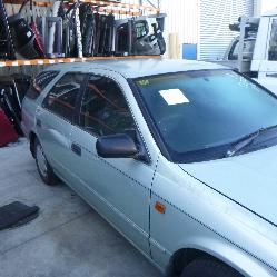 View Auto part Left Door Mirror Toyota Camry 2000